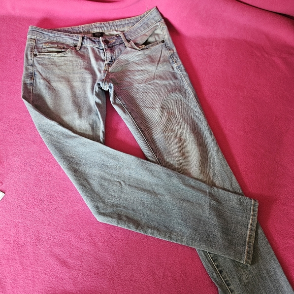 Mossimo Low Rise Blue Jeans - Picture 1 of 3